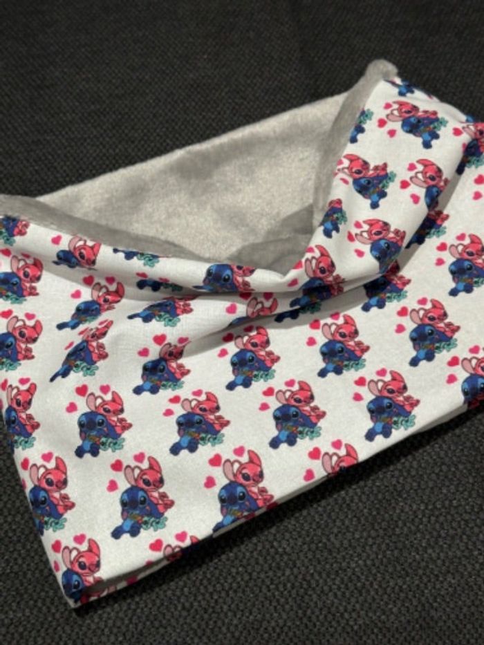 snood cache cou enfant Lilo et Stich Disney