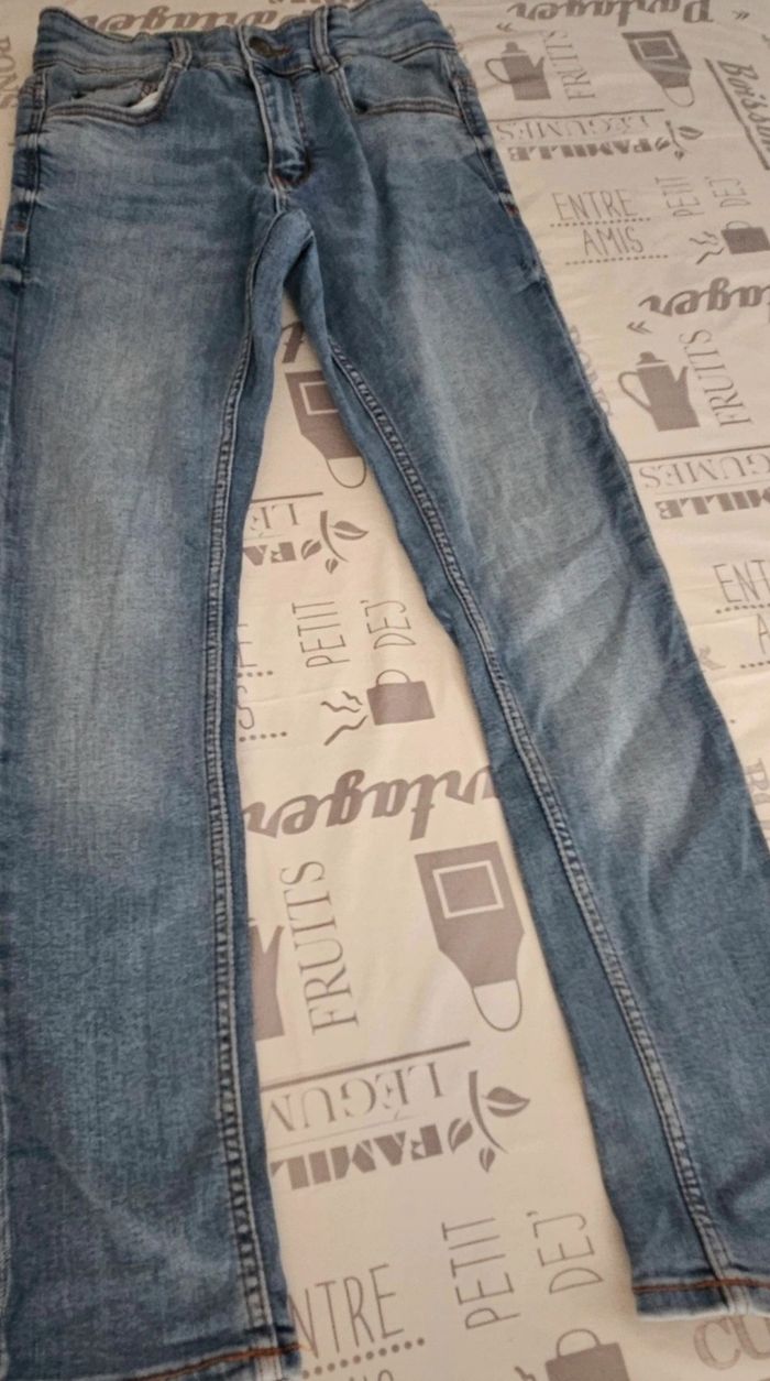 Vend 2 jean, 2 pantalon et 2 joggings garçon 10ans - photo numéro 10