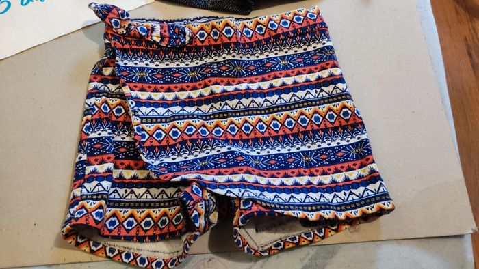 2 shorts 6 ans - photo numéro 2