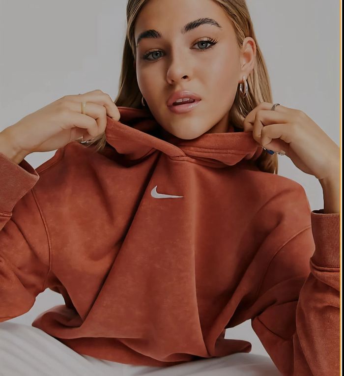 Sweat Nike à capuche taille S couleur brique