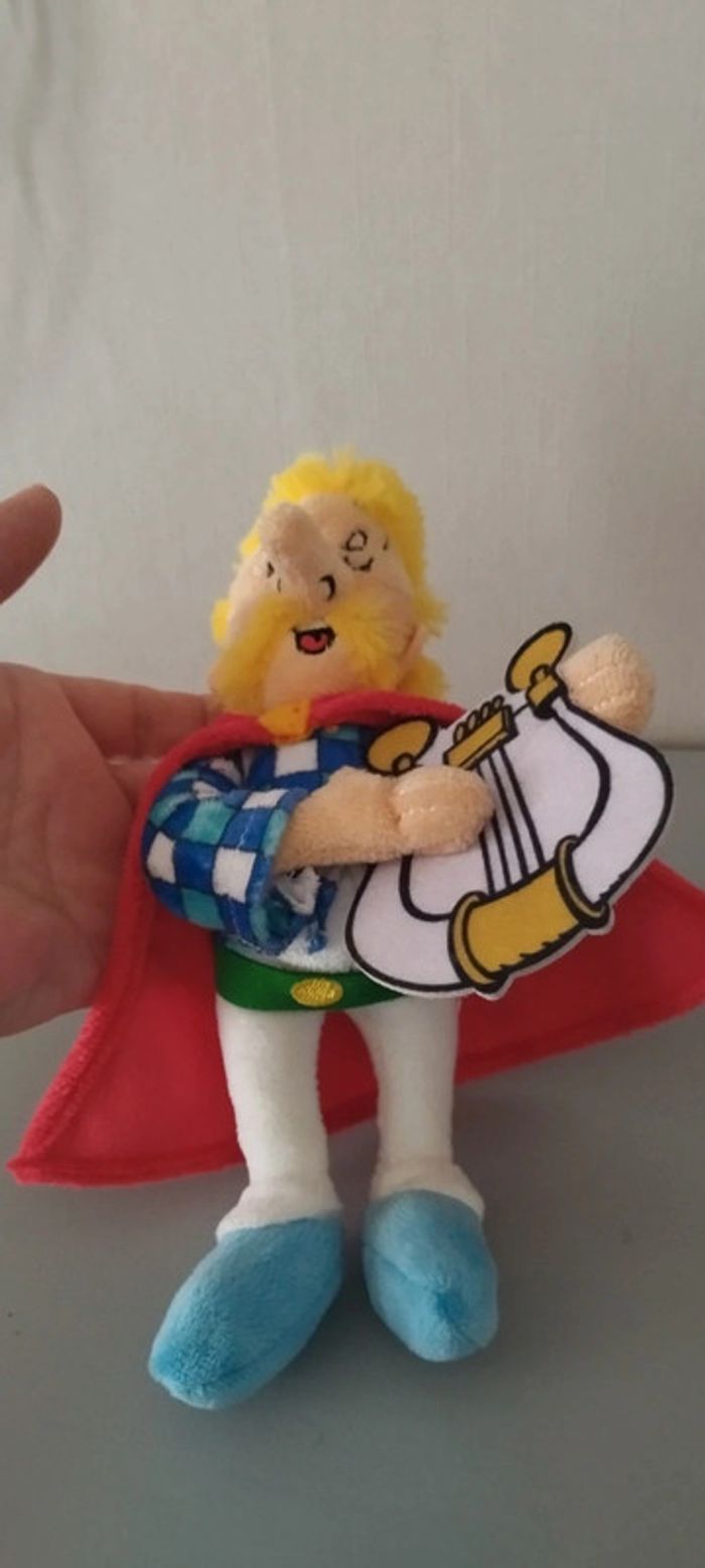 Peluche Assurancetourix - photo numéro 3