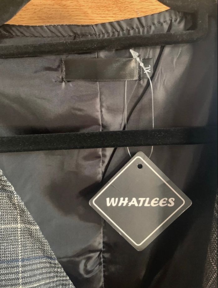 Gilet de costume neuf - photo numéro 3