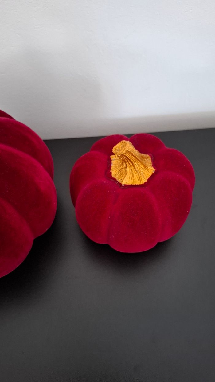 Lot de deux citrouilles automne déco rouge doré saison halloween Primark - photo numéro 3
