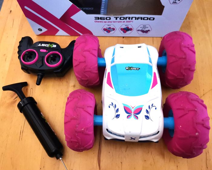 Voiture télécommande "Exost"