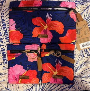 Lot de pochettes cabaia neuves ancienne collection 