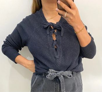 Superbe Pull  Côtelé A Nouer Taille M