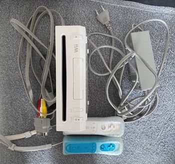 Console Wii + Dj Hero 2