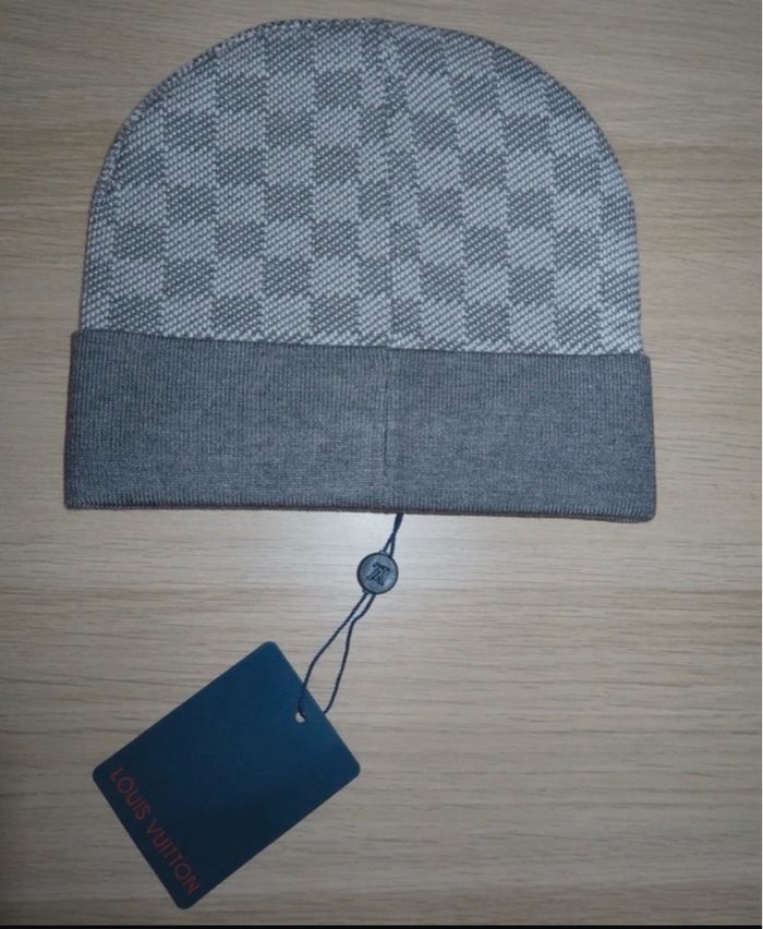 Bonnet - photo numéro 3