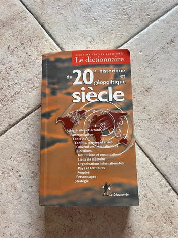 Le dictionnaire historique et géopolitique du 20e siècle