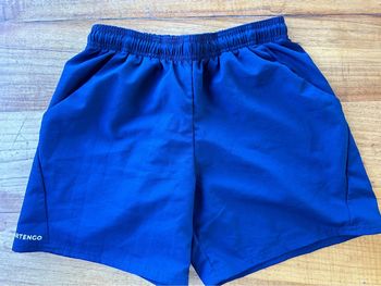 Short de tennis bleu marine