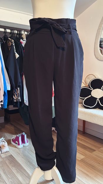 Pantalon droit noir léger Jennyfer T36