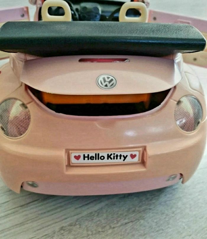 Steffi et sa voiture - photo numéro 4