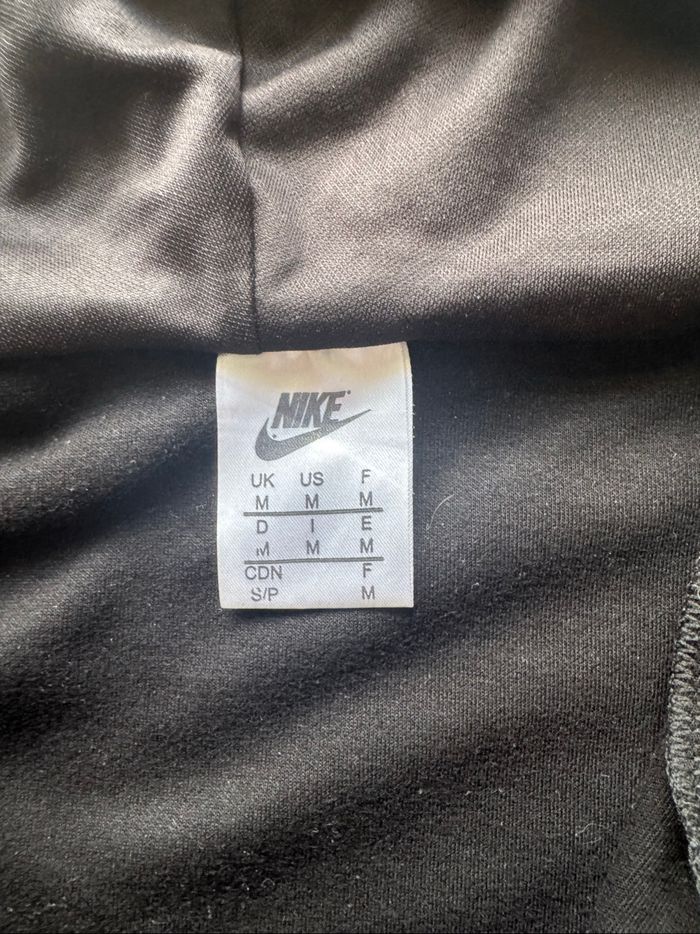 Nike tech - photo numéro 5