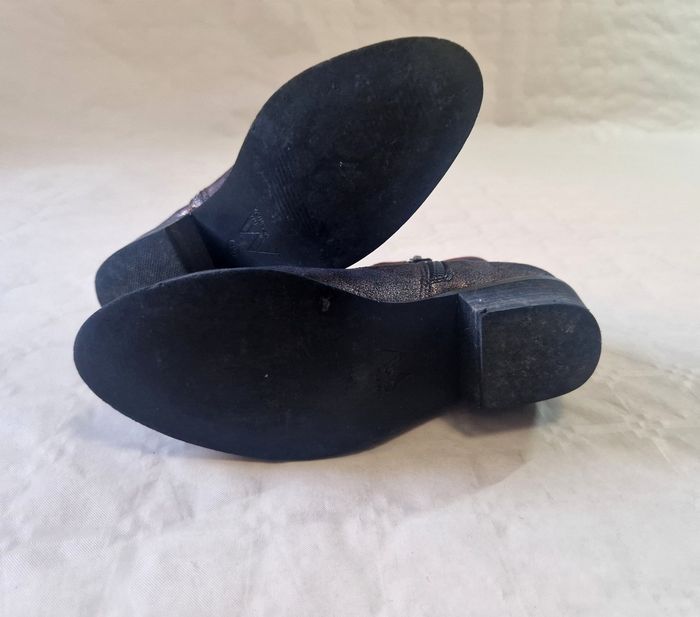 Bottines femme  , Vanessa Wu , taille 36 - photo numéro 4