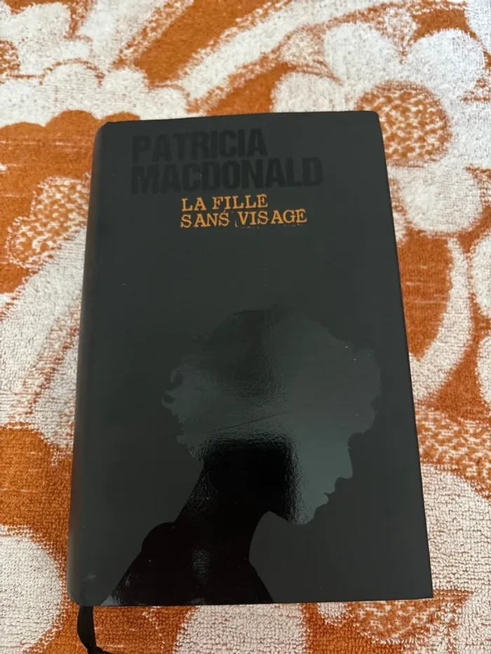 La fille sans visage