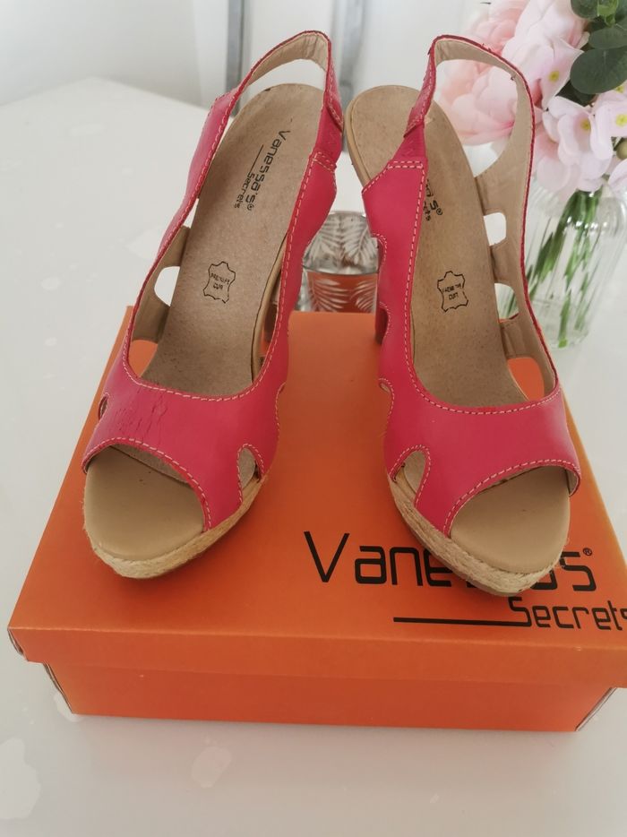🩷🤍Jolie Paires De Sandales Les Secrets De Vanessa 🩷🤍 - photo numéro 4
