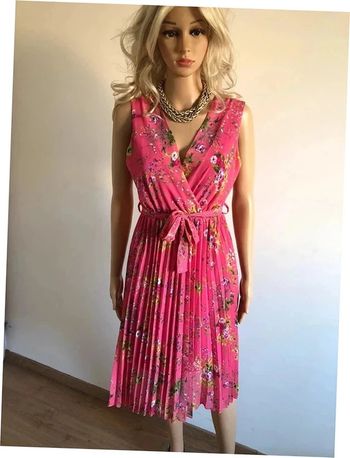 Robe rose plissée neuve sans manches New Collection taille unique