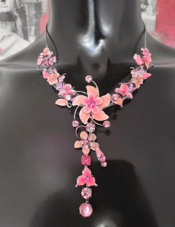 Collier rose🌹💕