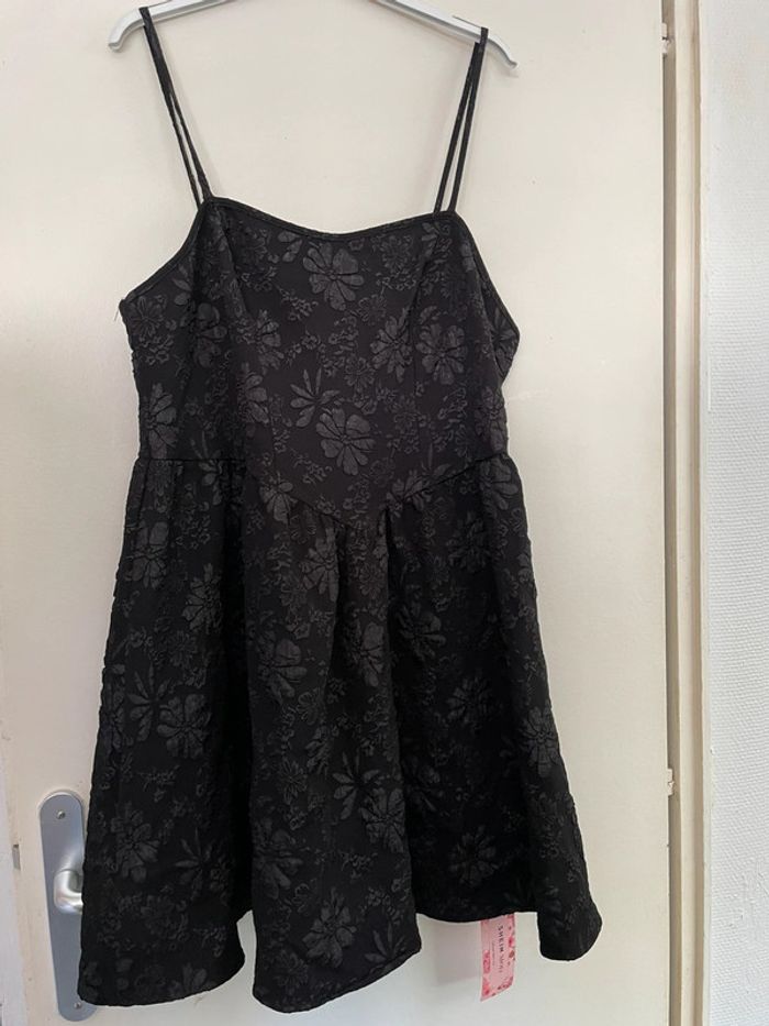 Robe noir