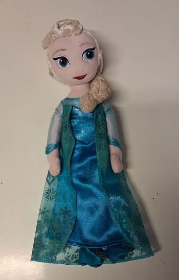 Peluche reine des neiges