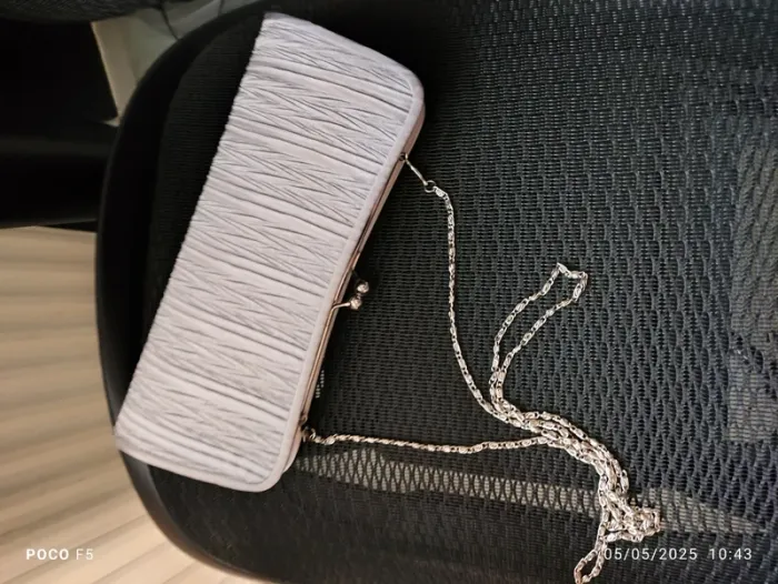 Sac  avec chaîne argenté - photo numéro 8