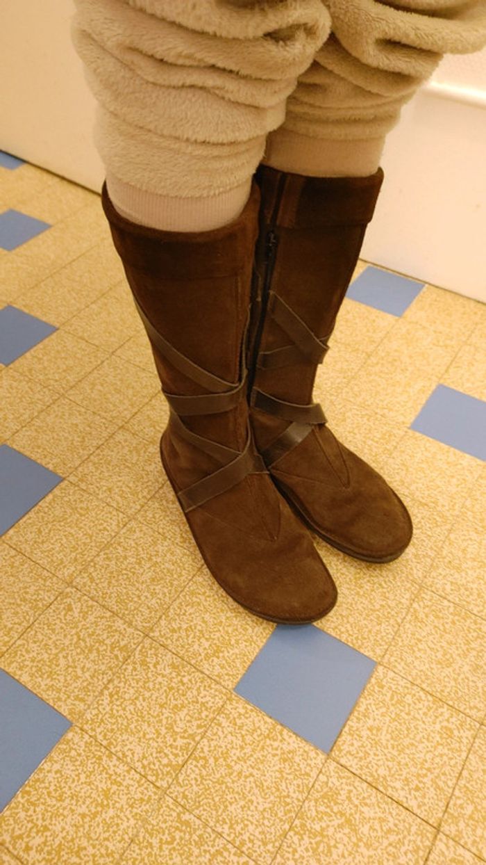 Bottes en cuir et caoutchouc - photo numéro 4