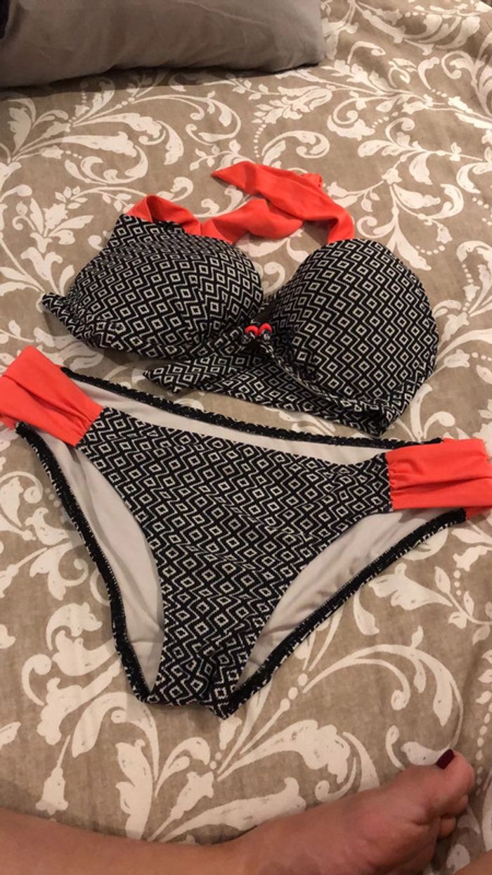 Maillot de bain fluo