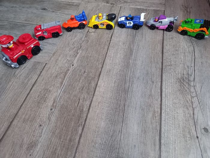 Lot petites voitures pat patrouille - photo numéro 3