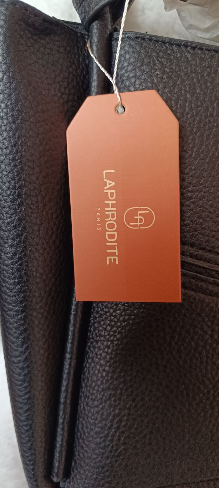 Sac bandoulière noir avec sa trousse laphrodite - photo numéro 9