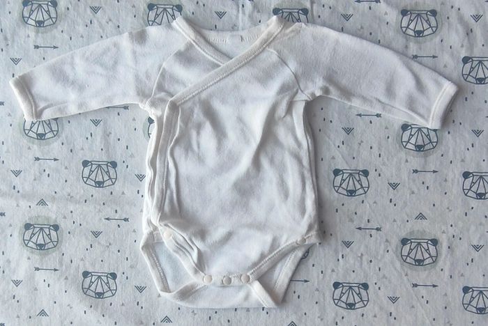 Lot de bodies ML taille 1 mois - photo numéro 18