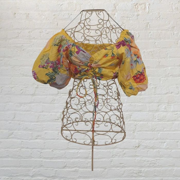 Top court jaune fleurie H&M taille S - photo numéro 4