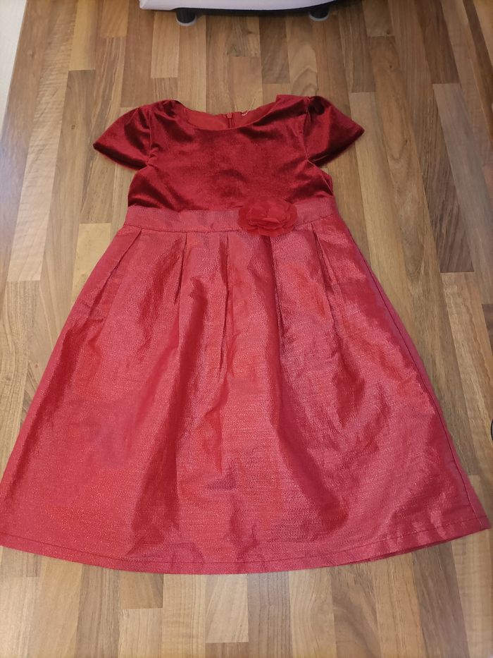 Robe de fête rouge pailletées 5 ans - photo numéro 3