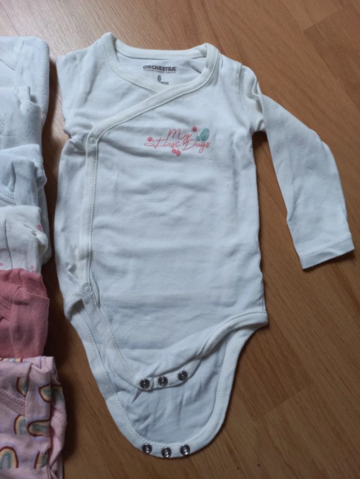 Lot de vêtements filles 6 mois - photo numéro 2