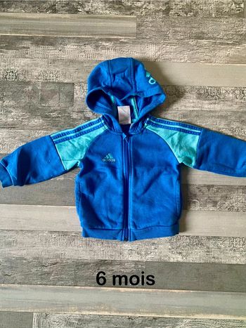 Gilet bleu a fermeture Adidas taille 6-9 mois