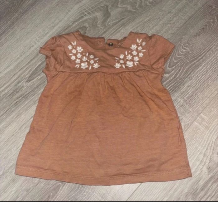 T-shirt bébé fille C&A, taille 12 mois