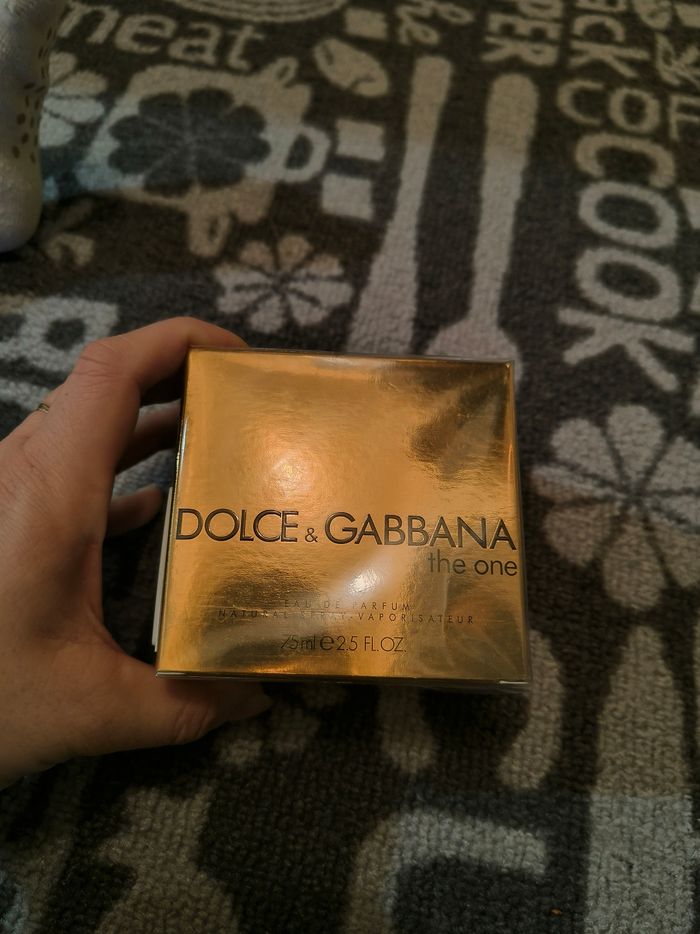 Dolce & Gabbana thé one