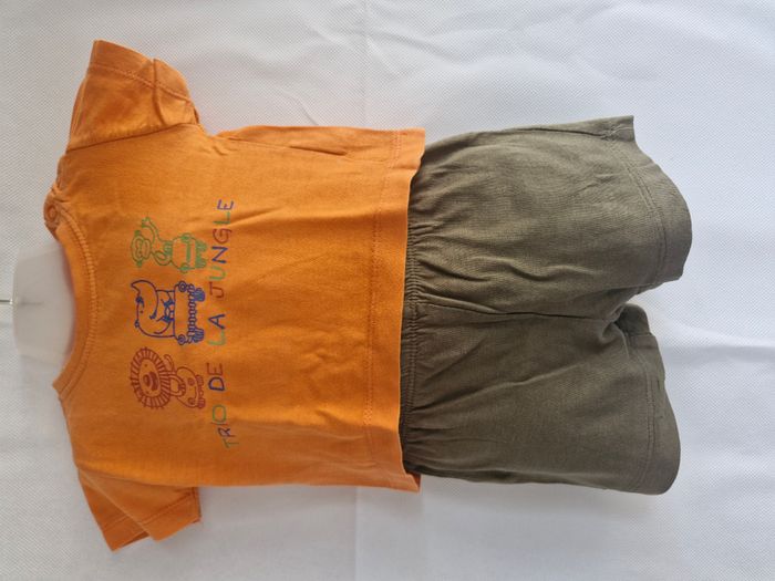 Ensemble garçon (T-shirt + short) 3 mois Sans marque Orange Kaki