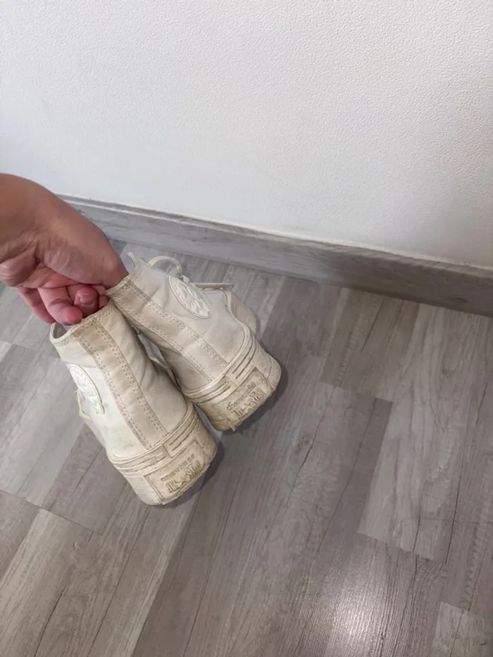 Converses beige - photo numéro 5
