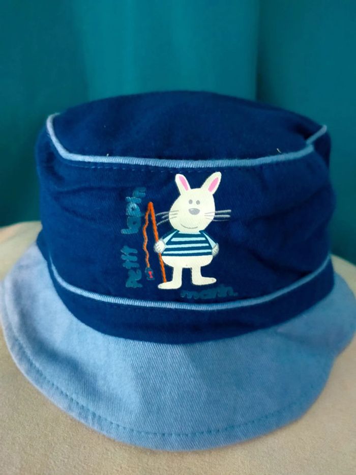 Bob bébé bleu marine & ciel – Petit lapin marin – Taille 48 cm