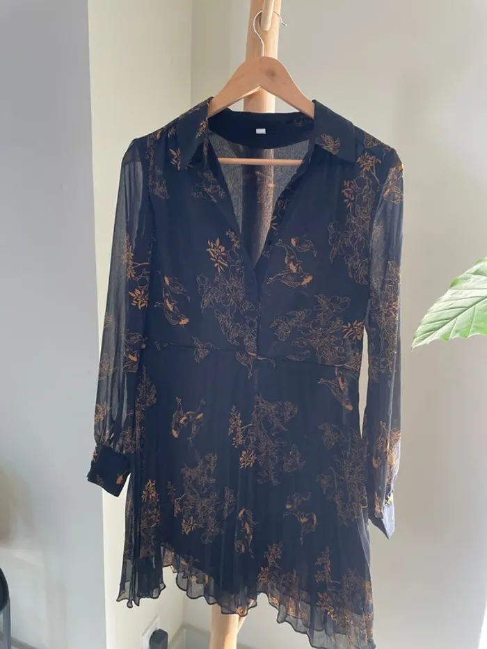 Robe noire à motifs inspiration japonais
