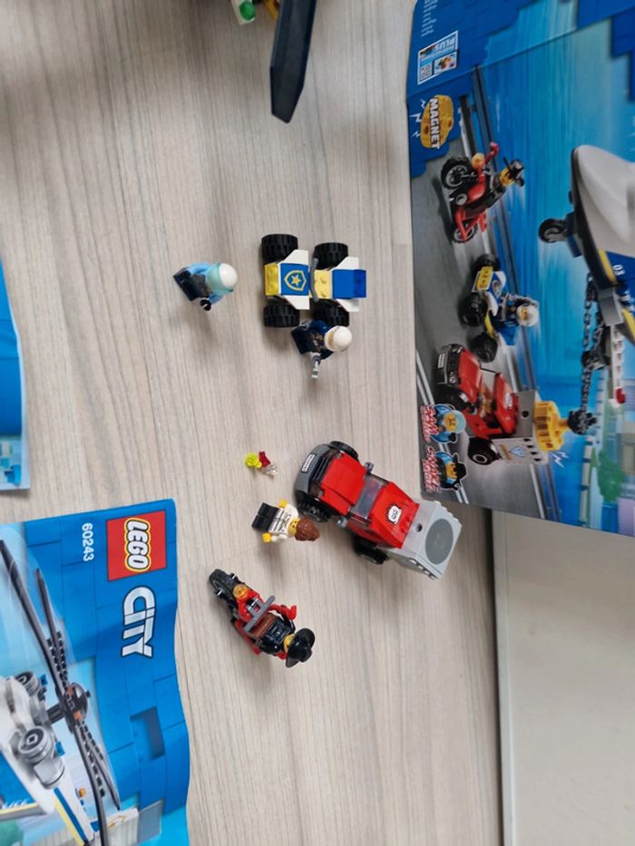 Lego city 60243 l'arrestation en hélicoptère - photo numéro 7