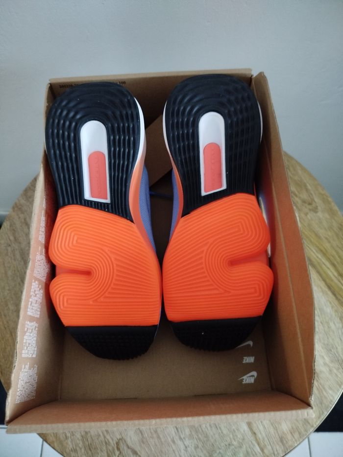 Baskets Nike T 36,5 - photo numéro 8