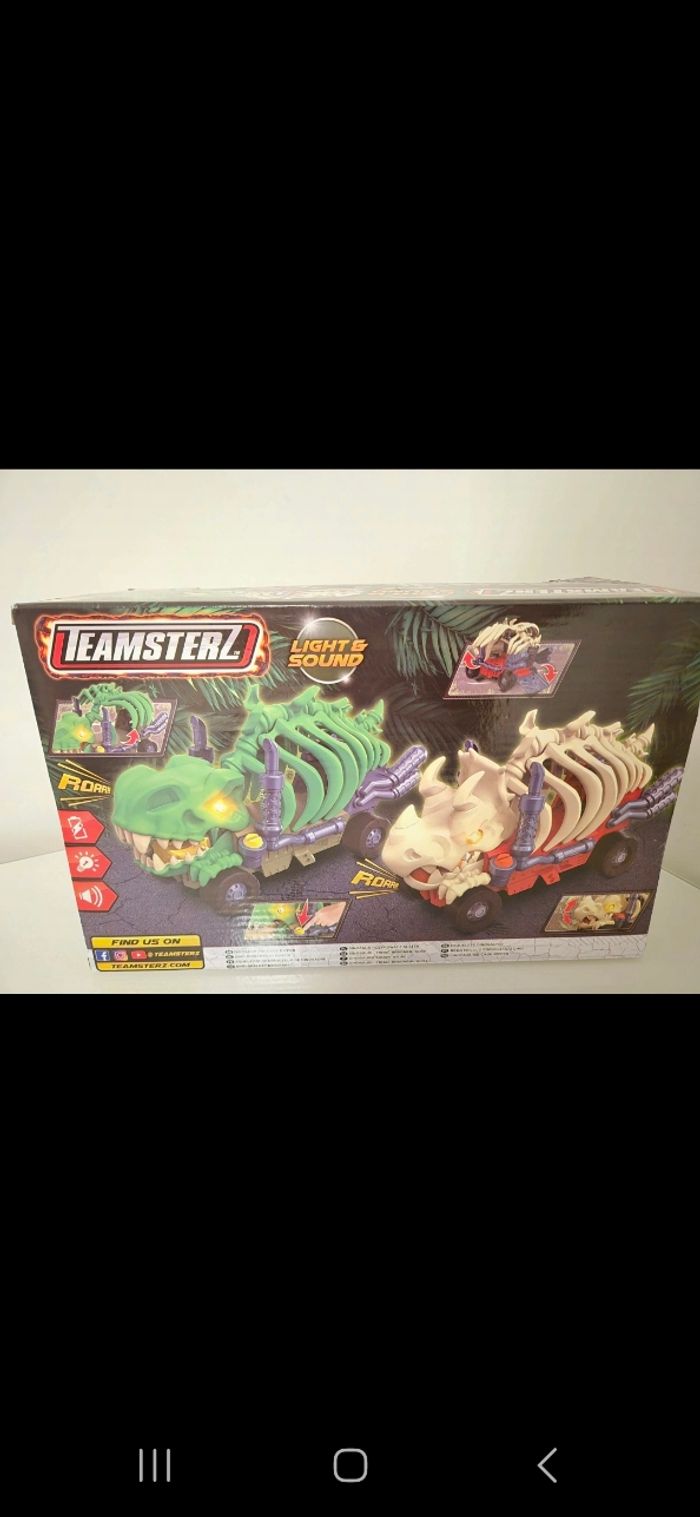 Camion dino - photo numéro 3