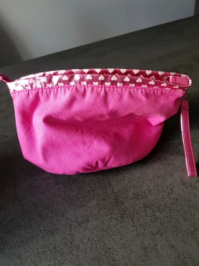 Trousse toilette Hello kitty - photo numéro 4