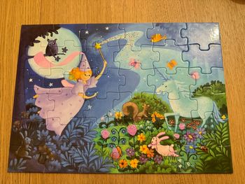 Magnifique puzzle Djeco La fée et la licorne