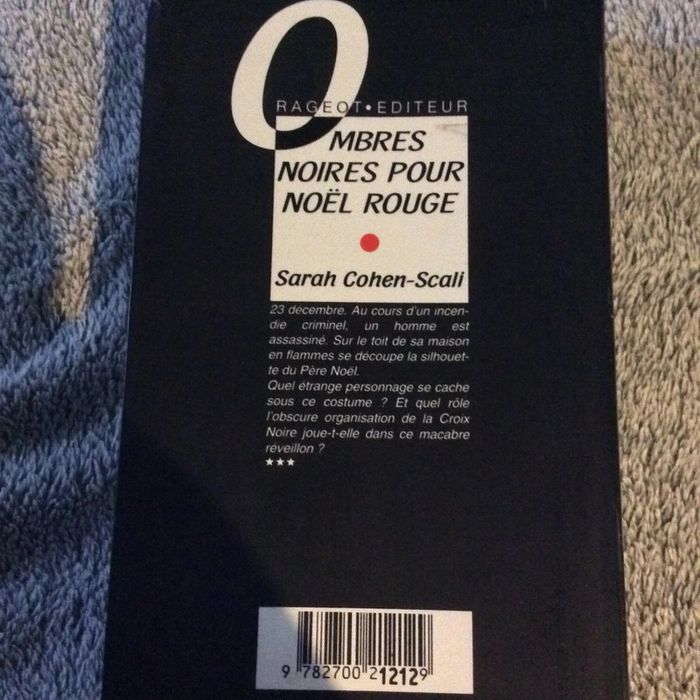 #mbres noires pour Noël rouge Sarah Cohen Scali. )c - photo numéro 3