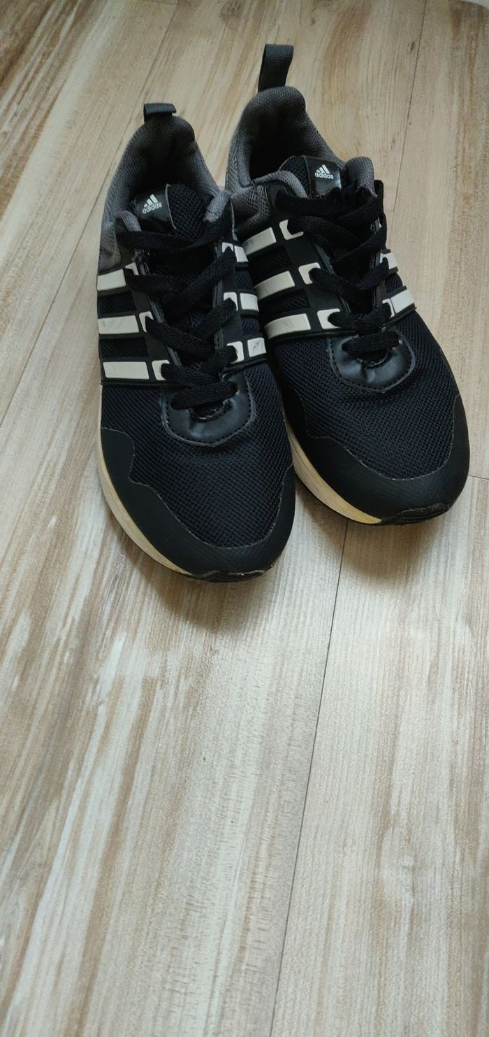Basket adidas - photo numéro 3