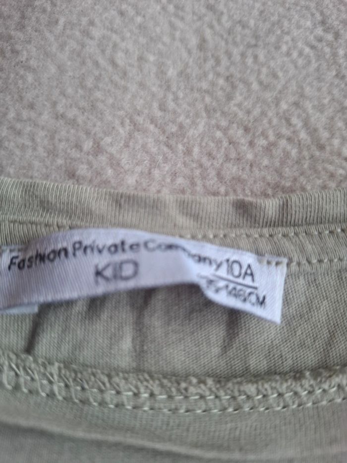 T shirt manche longue taille 10 ans - photo numéro 4