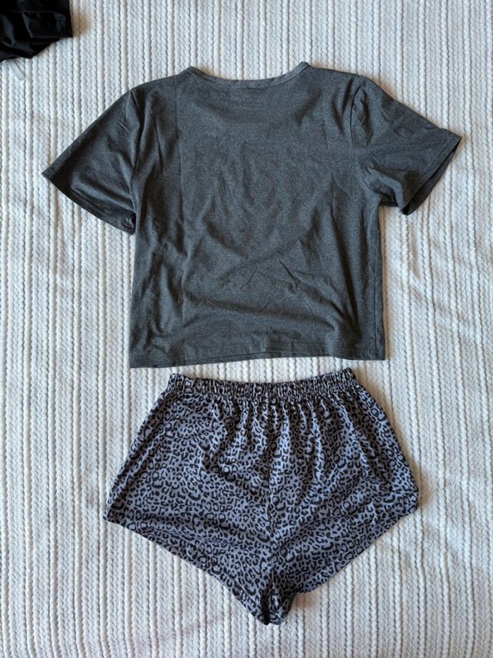Ensemble pyjama / Taille M - photo numéro 2