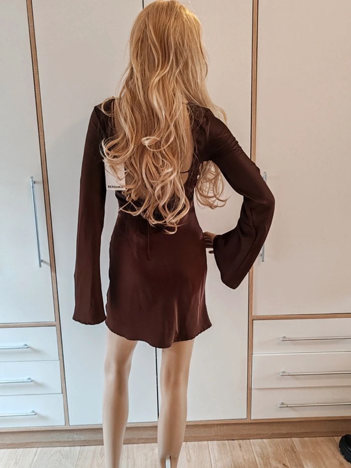 Robe satinée - photo numéro 4